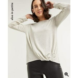 [2/30$] Long Sleeve Tee with Twist Front